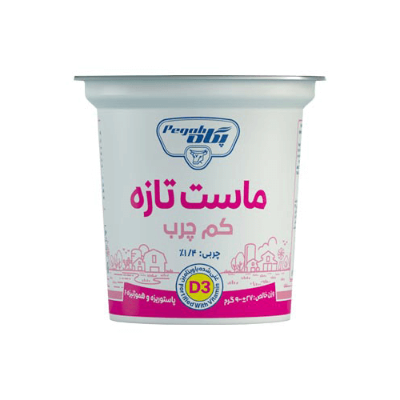 ماست کم چرب 1.4% پگاه 900 گرمی